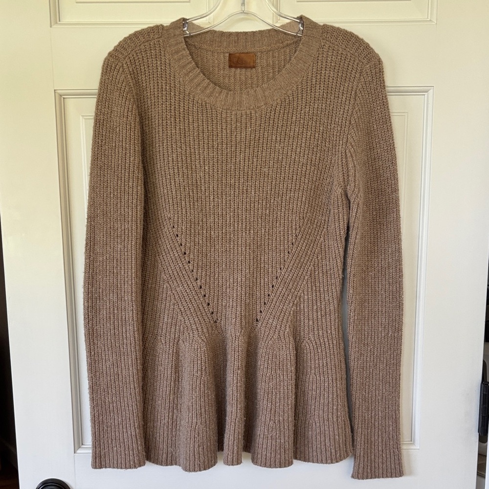POL Knit Peplum Crew Sweater in Taupe